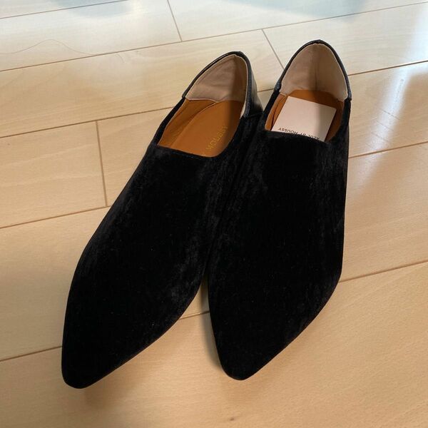 新品未使用　AZUL BY MOUSSY レザー切り替えパンプス　BLACK