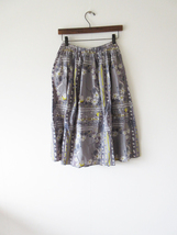 美品 marble SUD / マーブルシュッド Gifts Skirt GRAY * 花柄 プリント コットン ギャザー フレアスカート_画像2