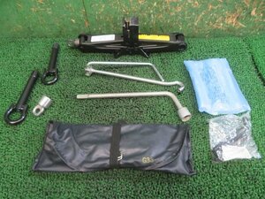 "PSI" Toyota ACR50 Acval Toyota Ginuine Jack &amp; Tool Set 09111-28131 MAX: 1350KG