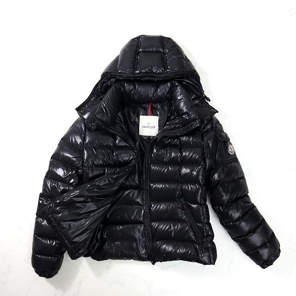 モンクレール レディースダウンの値段と価格推移は?|2,135件の売買 モンクレール レディースダウンの値段と価格推移は?|2,135件の売買