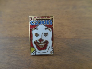 フランス☆古いピンズ 【McDonald's COOXIES】ピンバッジ ピンバッチ PINS カナダ マクドナルド ドナルド