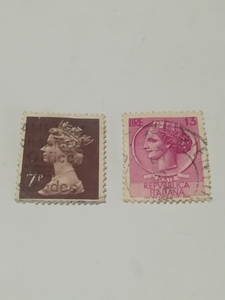 海外使用済切手　エリザベス二世　イタリア共和国13lire No.114