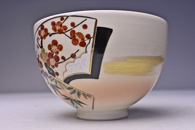 山川敦司☆ 扇面松竹梅絵茶碗☆ 共箱栞☆ 吉祥の文様が雅な逸品☆ 色絵