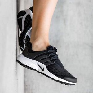 ナイキ ウィメンズ エア プレスト NIKE W AIR PRESTO ブラック/ホワイト 24㎝ 新品 箱あり BLACK