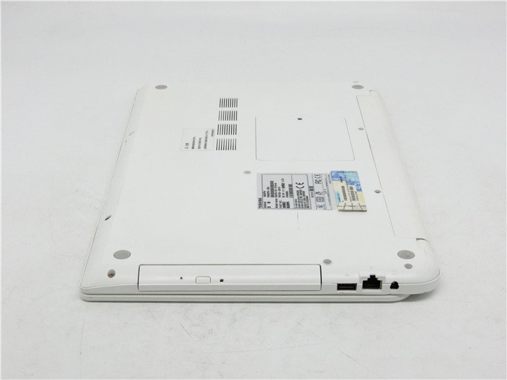 カメラ内蔵//15型/ノートPC/Windows11/新品SSD256/8GB/2世代i5/FMV