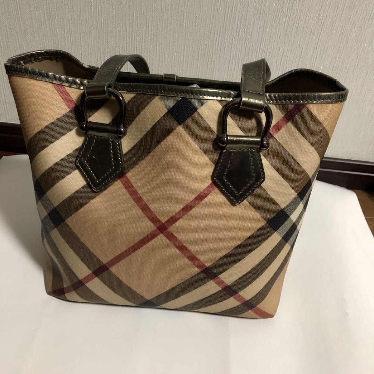 バーバリー ハンドバッグ 美品 バーバリー ハンドバッグ ハンドバッグ