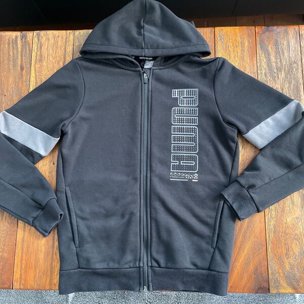 PUMA パーカー 黒 150