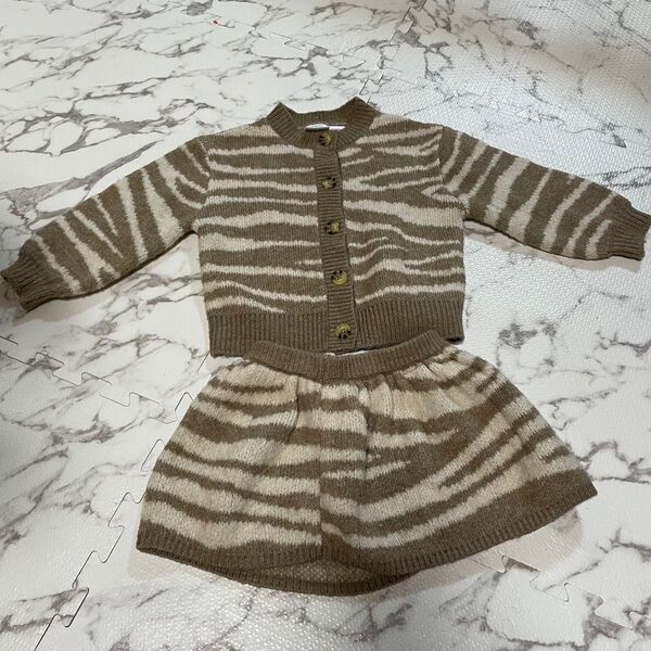ZARA タイガーニット セットアップ