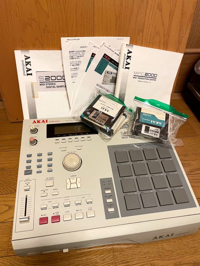 AKAI S01 サンプラー+ラックケース 動作品 美品! neuroid.uprrp.edu