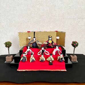 三段飾りのお雛様