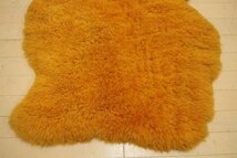 一点物 ムートンラグ オレンジ 羊毛 ウールカーペット シープスキン 子羊 絨毯 敷物 玄関マット インテリア リビング 98×74cm_画像4