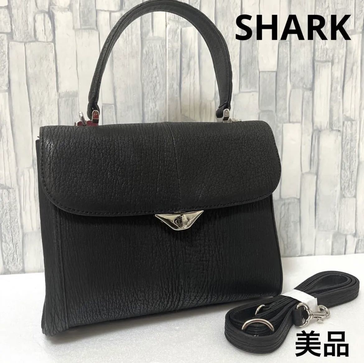 ヤフオク! -シャーク 革 バッグの中古品・新品・未使用品一覧