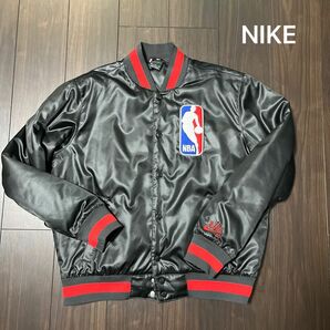 NIKEのジャンパー