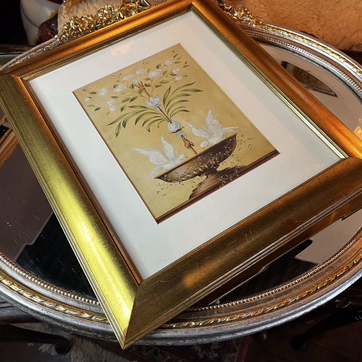 युफुइन प्राचीन इटली में निर्मित पेंटिंग लकड़ी के सोने के फ्रेम पानी में खेलता छोटा पक्षी आकार H 36W31 D, रसोईघर, मेज, भंडारण, रसोई का विविध सामान, कर सकना