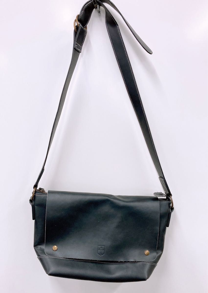 未使用・国内正規品】COACH コーチショルダーバック・牛本革 定番の