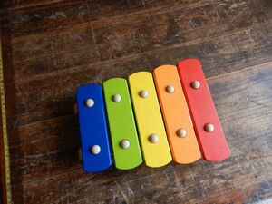  xylophone PINTOY 010701 19X26H5CM.. less 