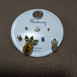 ピアス パイナップル スター 星【複数購入割引あり】メ