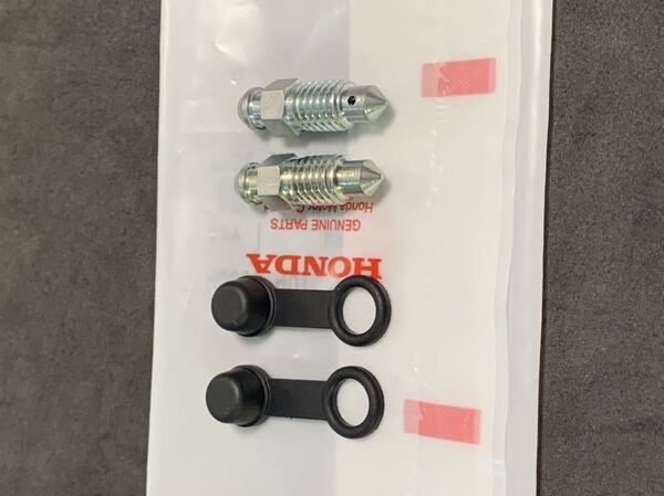 CBX550F フロントキャリパー 用 エアー 抜きボルト 純正新品 ダブル インボード CBX400F