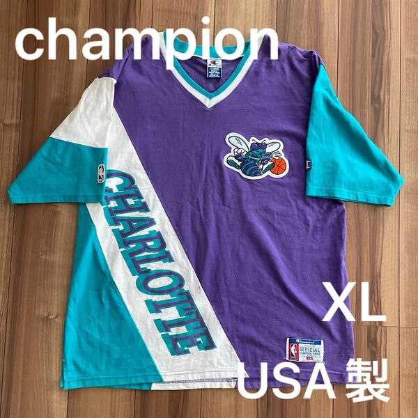 【champion】USA製 XL 半袖Tシャツ　NBA HORNETS ホーネッツ