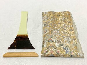 11515/貴重 三味線 撥 ばち 鼈甲 開き 8.8cm 重さ 135g 袋付 弦楽器 和楽器 中古品