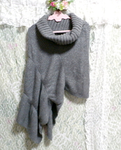 灰色グレーちょっと変わった形のセーターニット風ポンチョケープ Gray little unusual shape sweater knit style poncho cape_画像2
