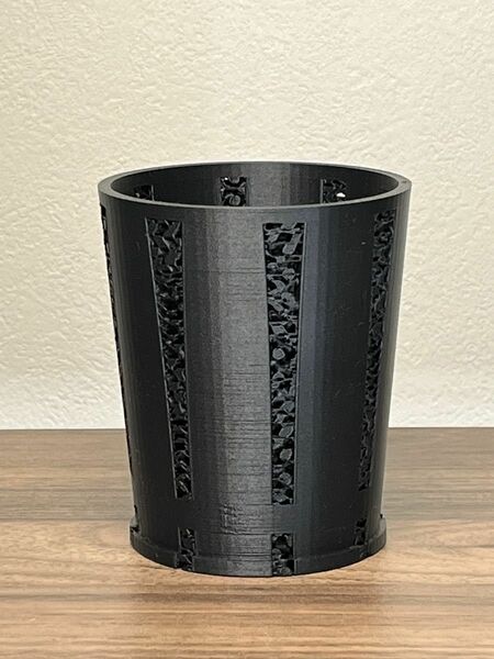 3Dプリンター製　植木鉢　メッシュ機構　PotF黒001