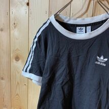 [KWT3288] adidas ライン入り半袖Tシャツ レディース ブラック M ポス_画像1