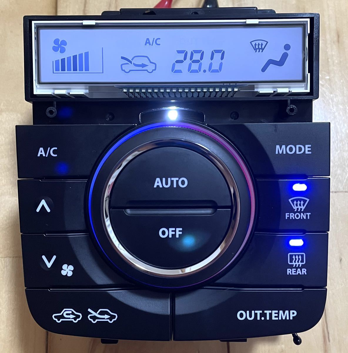 エブリィエアコンスイッチ打ち替え基盤 液晶色反転6色オーダーOK エブリィエアコンスイッチ打ち替え基盤 液晶色反転6色オーダーOK