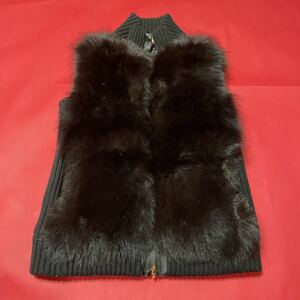 LOUISVUITTON FOX fur the best black Lady's L size 