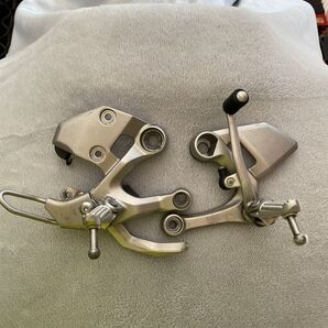 mt09 純正ステップ