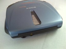 動作美品★SONY D-E305 KissMint ポータブルCDプレイヤー Discman ESP_画像5