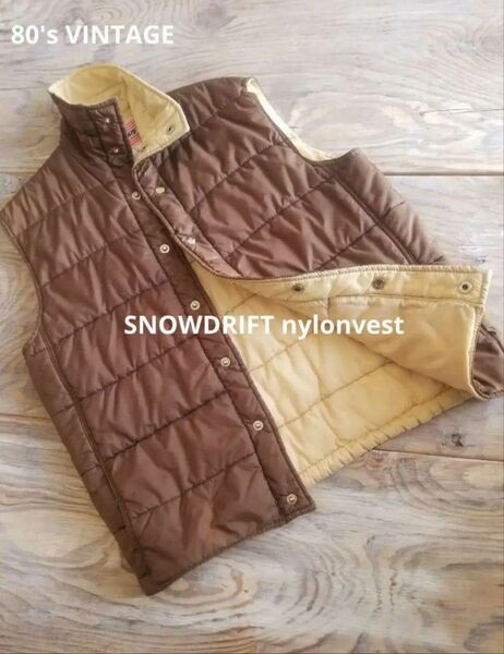 80's VINTAGE　SNOWDRIFT nylon vestナイロンベスト 　 ダウンベスト