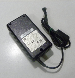 PHIHONG PSA-30U-050 5Vdc4.0A ■1402-01