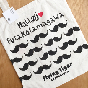 新品Flying Tiger二子玉川限定エコバッグ ヒゲ髭フライングタイガー黒ブラック マスタッシュ ショップ袋ショッパー白ホワイト トートバッグ