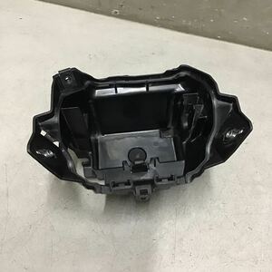 e32-8 ホンダ PCX125 JK05 バッテリーボックス 純正部品