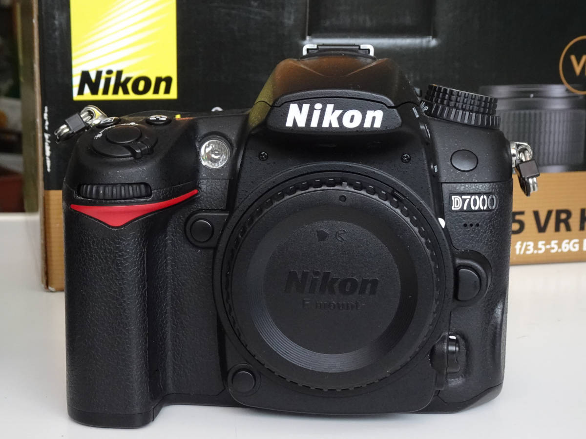 直販最安価格 Nikon D7000 18-105mm VRレンズキット デジタル一眼