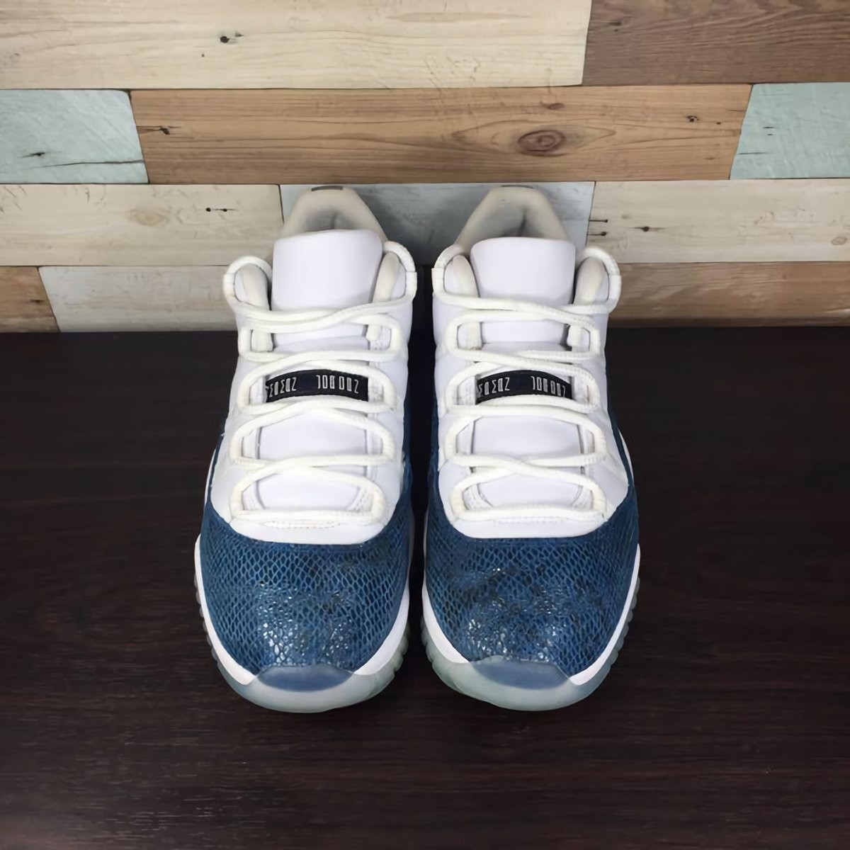 NIKE AIR JORDAN 11 LOW LE SNAKE ナイキ エア ジョーダン 11 レトロ