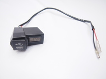 2ポートUSB電源DC5V3.1A電圧計付きタイプ.汎用.携帯.充電_画像1