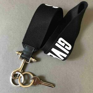 正規 17SS Givenchy ジバンシィ ロゴ ラージ キーリング ネックストラップ ネックレス 黒白 BF03652952 004
