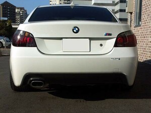 訳あり★BMW E60 E61 Mスポーツ用リアカーボンリアデフューザー/左2本出し/520/525/530/540/545/セダン/ツーリング/綾織カーボン