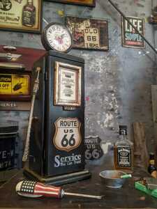 Art hand Auction Часы с бензонасосом и мультикабинет Route 66 (черный ⑥) #Американский винтаж #Настольные часы #Хранение аксессуаров #ROUTE66 #GAS, Изделия ручной работы, интерьер, разные товары, другие