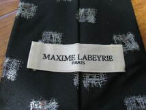 展示未使用品・MAXIME LABEYRIE マキシムラベリ　ネクタイ シルク 100% ブラック地にシルバーパターン柄　お買い得！_画像3