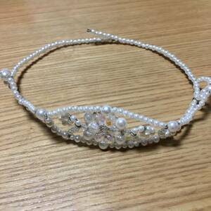  new goods hand made cotton pearl. Tiara . beads 