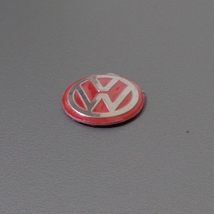 VW　ロゴステッカーRed 　Key case 他に　 ▽Pntj**_画像4