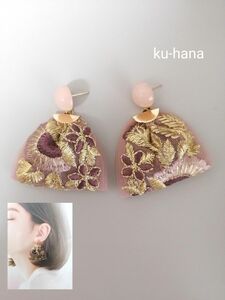 インド刺繍リボンピアス　カボションピンク　ハンドメイドピアス