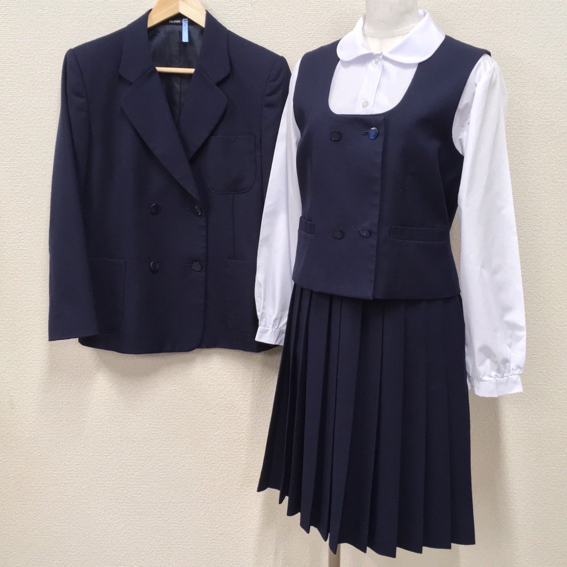 中古】栃木県 宇都宮北高等学校 女子制服 4点 (ブレザー・ニット