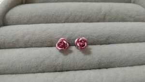 * small pink color rose * earrings *
