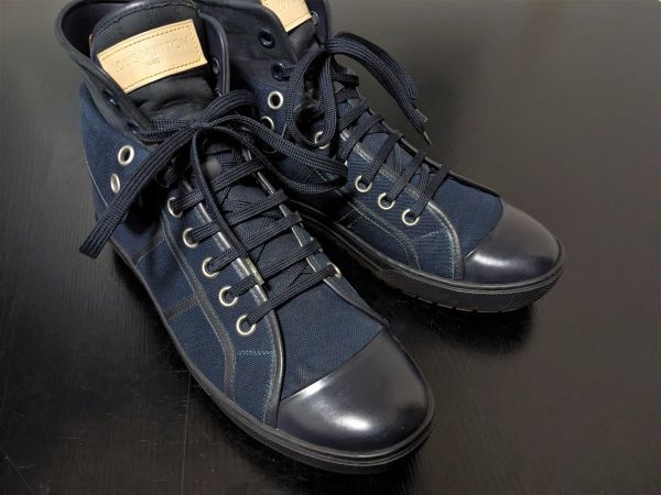 ルイ・ヴィトン スニーカーの値段と価格推移は?|2,210件の売買情報を ルイ・ヴィトン スニーカーの値段と価格推移は?|2,210件の売買情報を