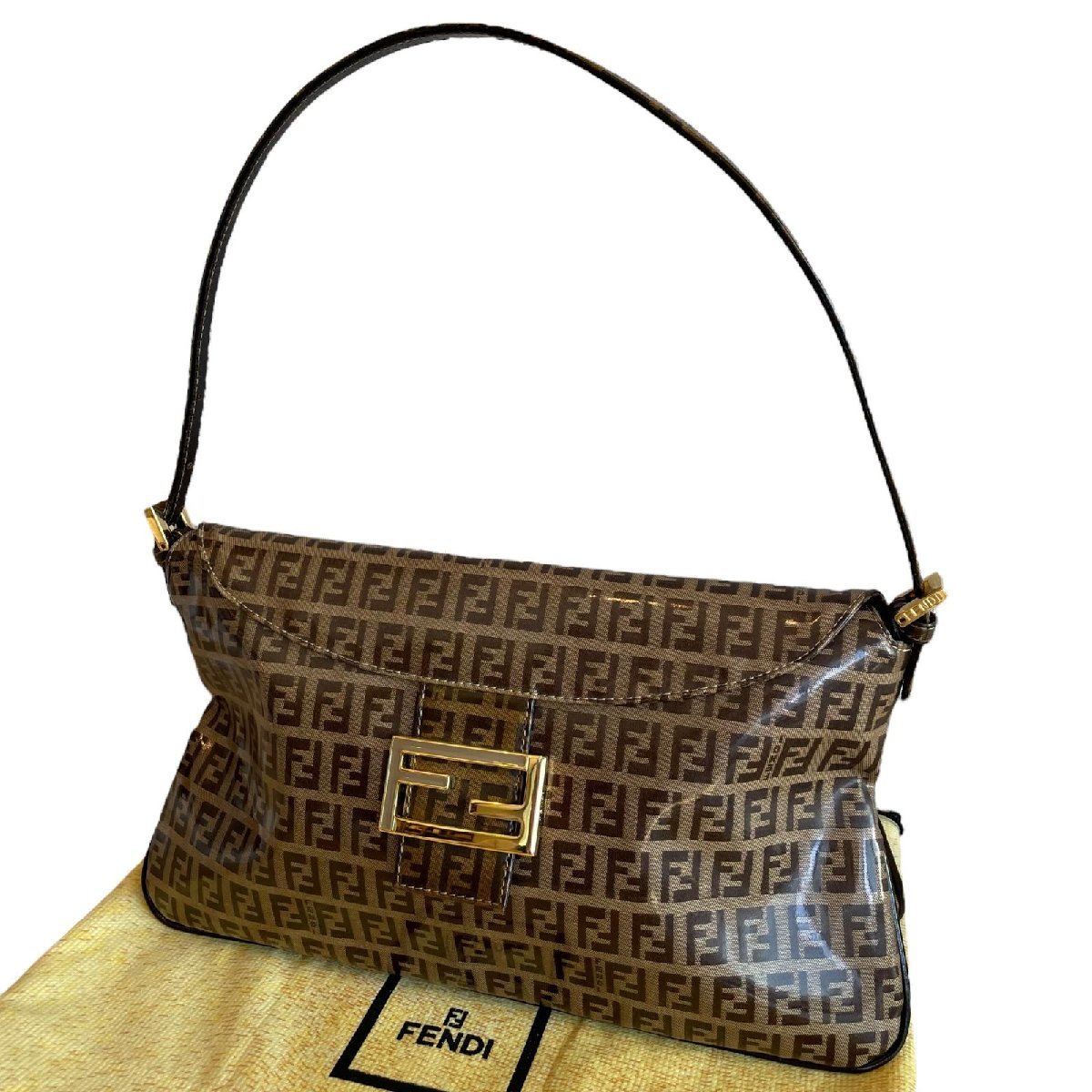 ヤフオク! -フェンディfendi マンマバケットショルダーバッグの中古品