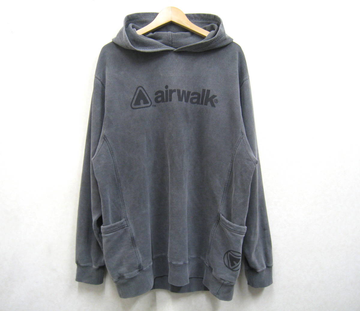 airwalk パーカーの値段と価格推移は?|52件の売買情報を集計した